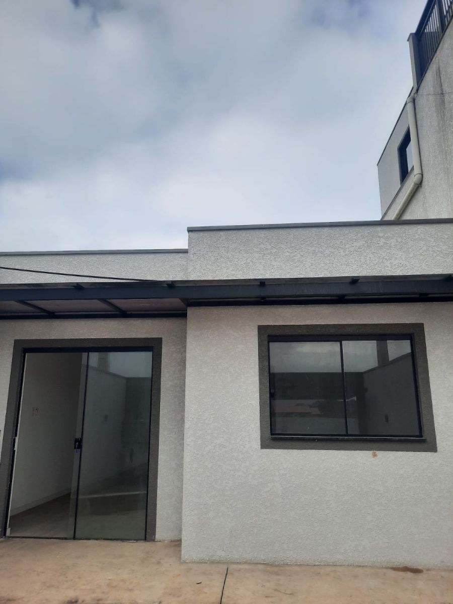 Casa - Aluguel - Espinheiros - Itajaí - SC