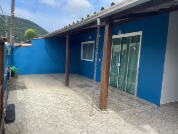 CASA CONDOMINIO FECHADO