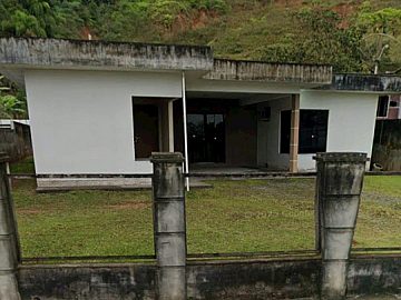 TERRENO COM CASA AVENIDA PRINCIPAL