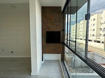 Apartamento 2 Quartos com Churrasqueira e Internet Inclusa